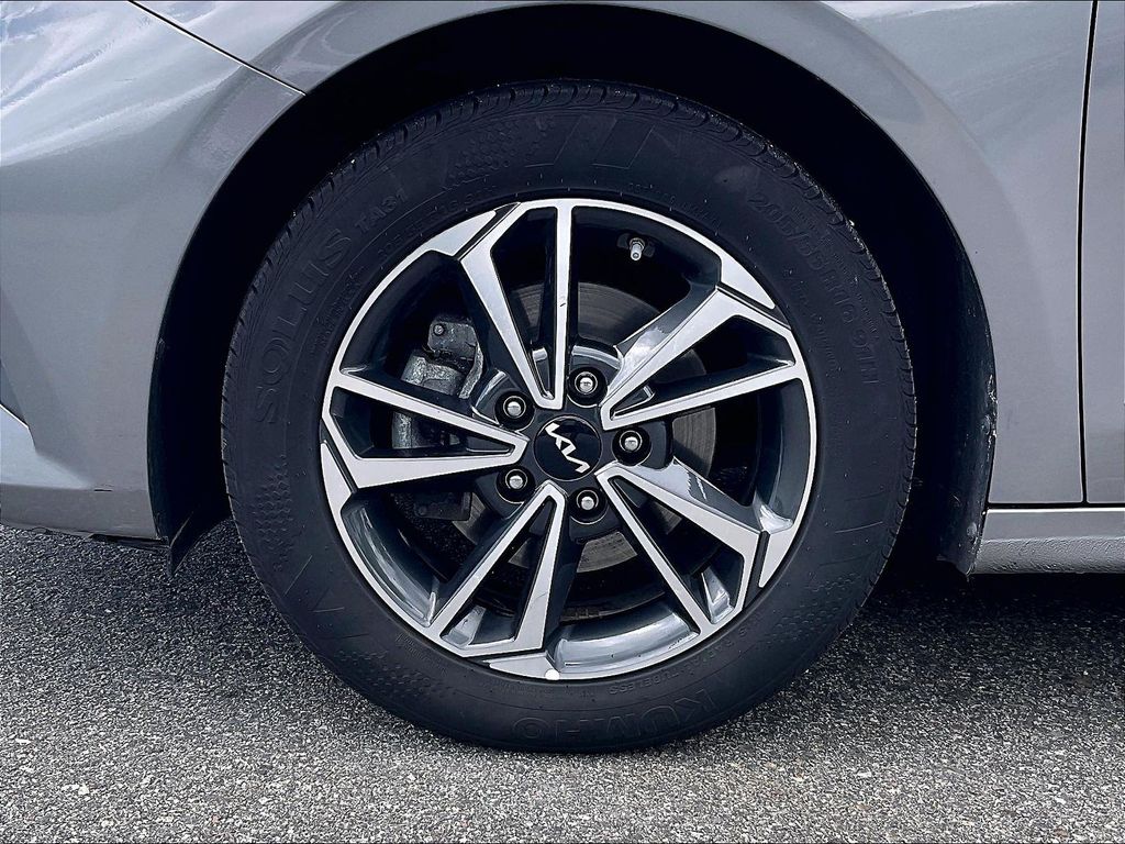 2024 Kia Forte — photo 7