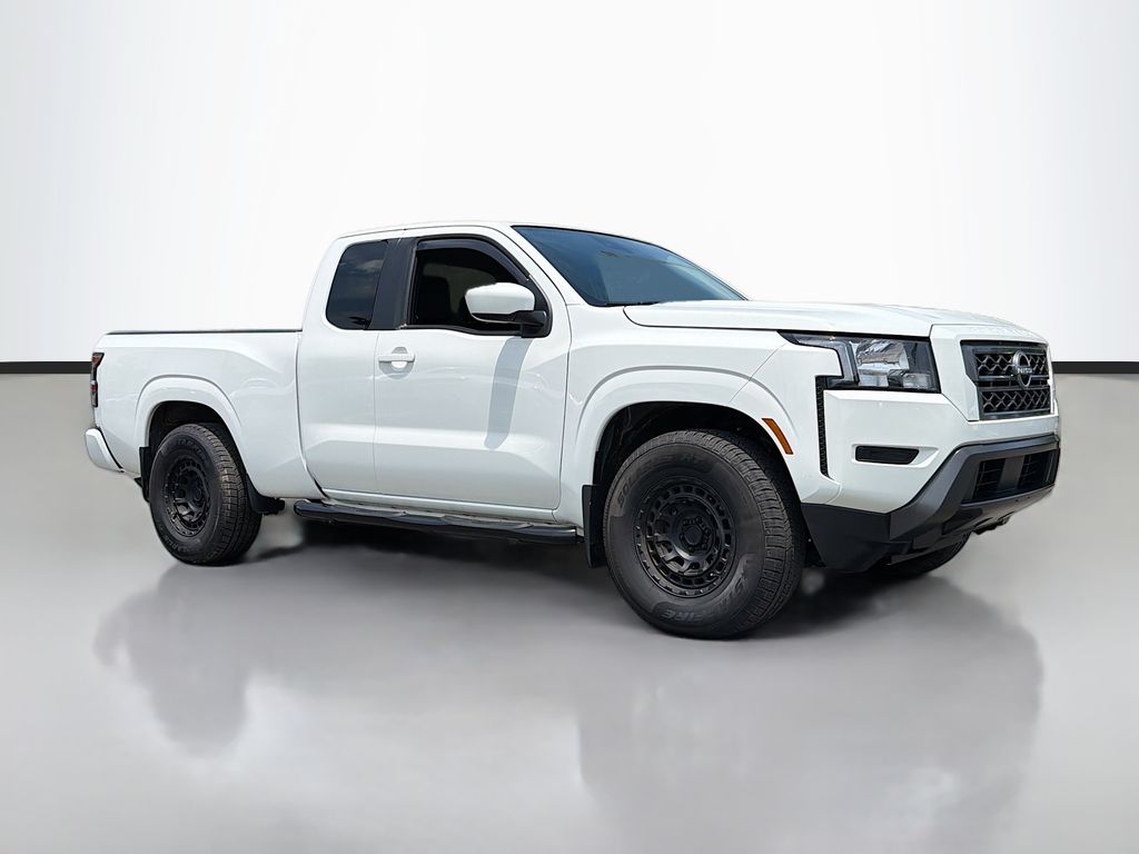 2024 Nissan Frontier SV