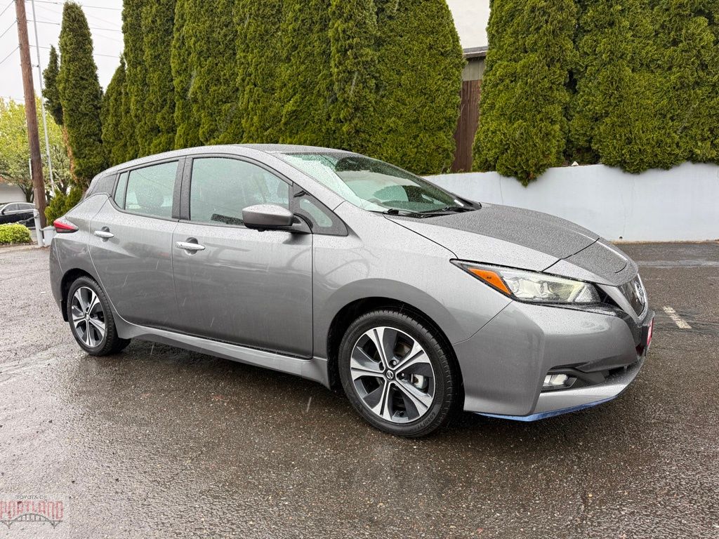 Gray (Gun Metallic) 2022 Nissan LEAF SV Plus FWD Hatchback Front-Wheel Drive Automatic