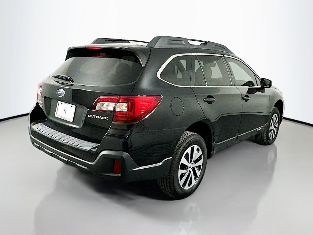 2018 Subaru Outback 2.5i 5
