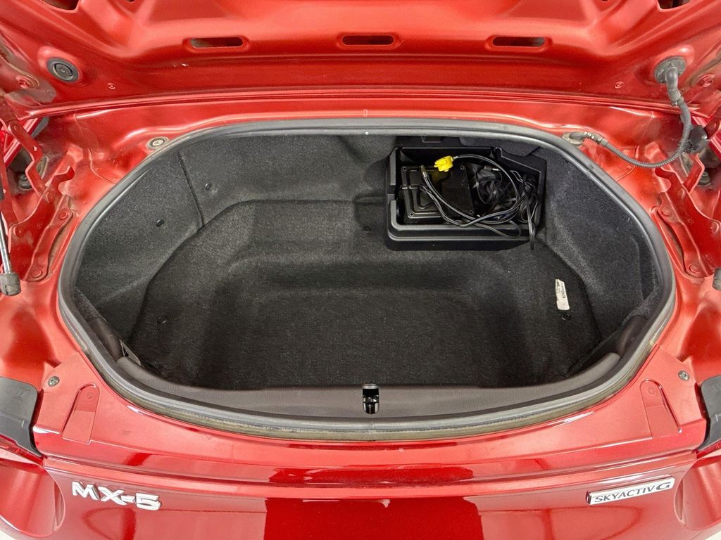 Thumbnail: 2020 Mazda MX-5 Miata - 24