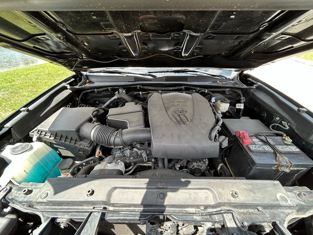 2021 Toyota Tacoma SR5 10