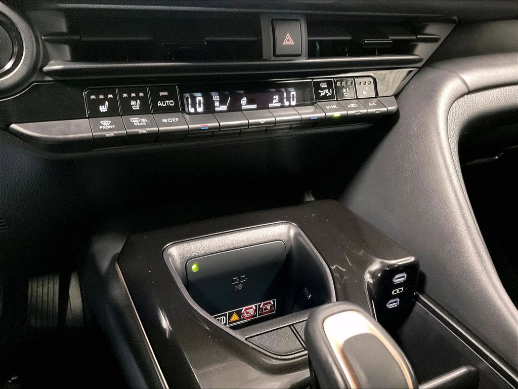 2026 Toyota Crown — photo 25