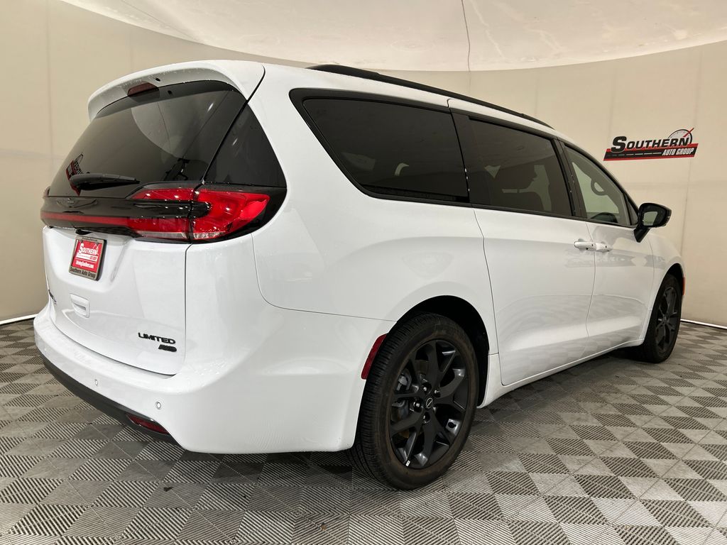 New 2026 White Chrysler Limited image 5