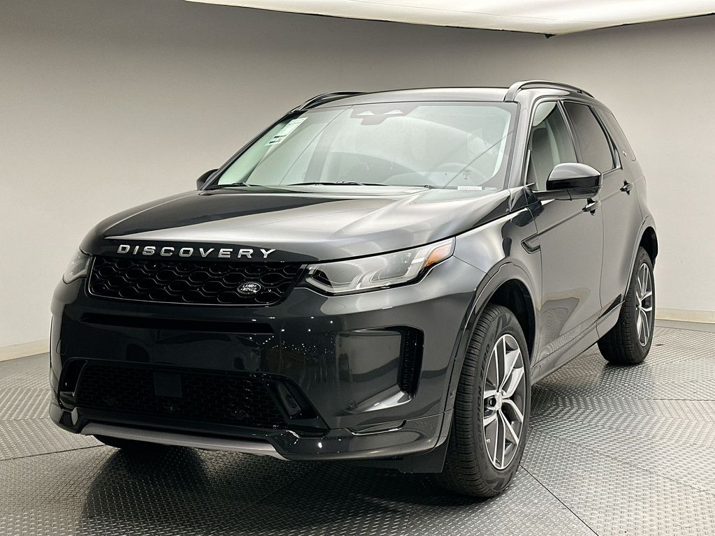 2025 Land Rover Discovery Sport S -
                Englewood, NJ