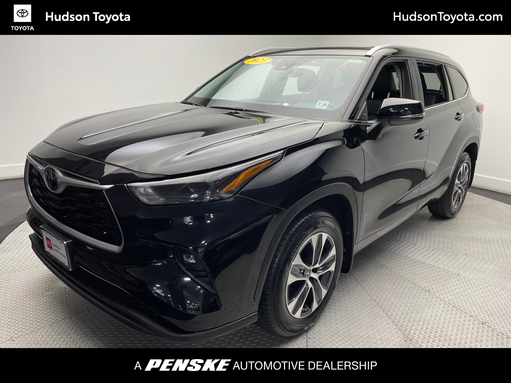 2023 Toyota Highlander XLE -
                Jersey City, NJ