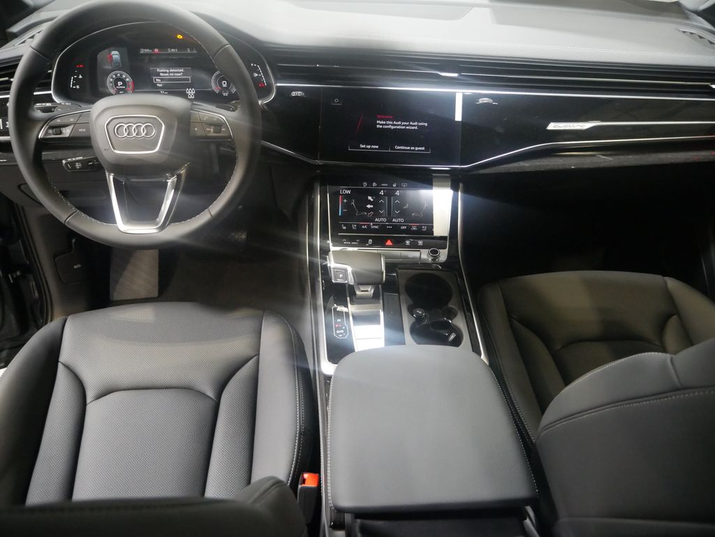 Thumbnail: 2026 Audi Q7 - 22
