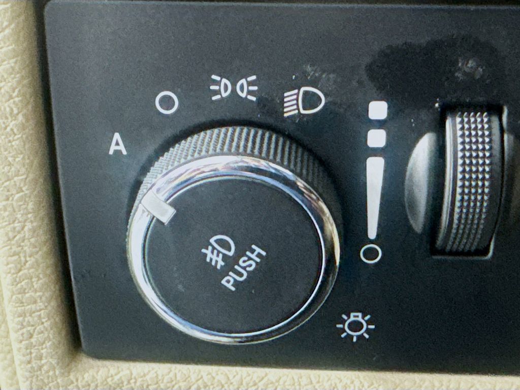 Used Car 2020 Jeep Grand Cherokee  Limited For Sale Under $25,000 In Austin, Texas