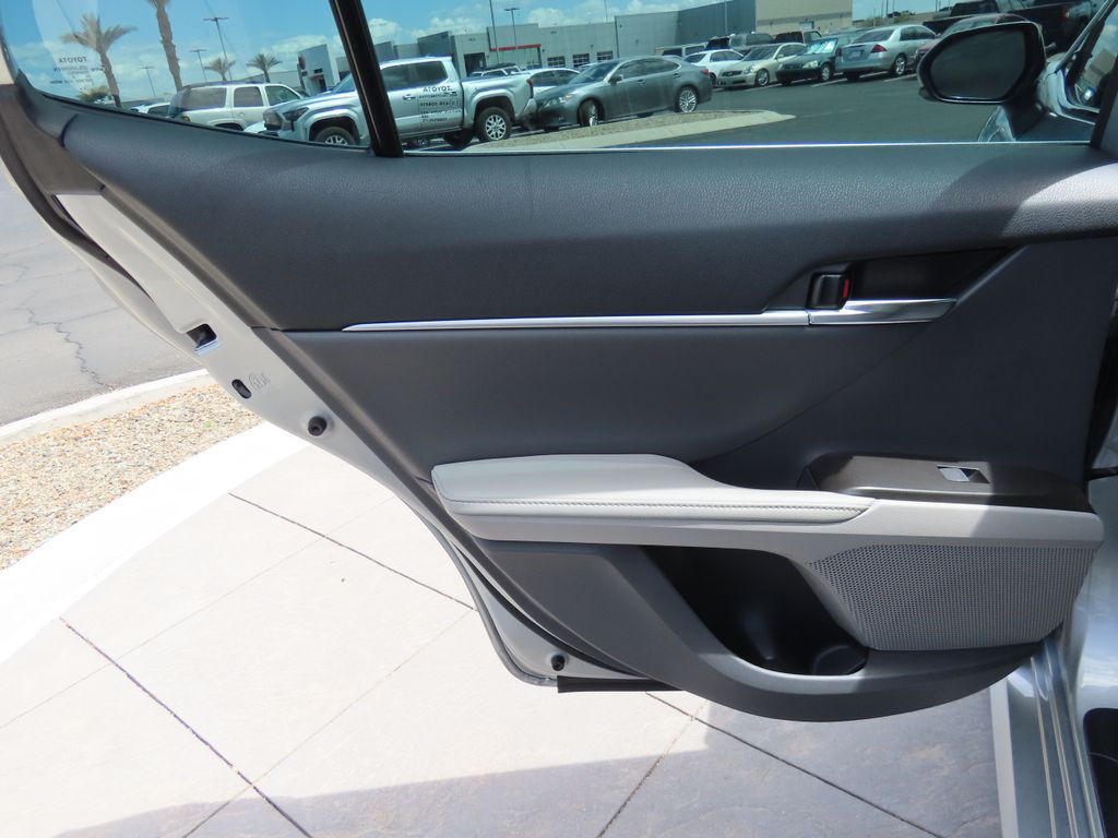 2022 Toyota Camry XLE 25