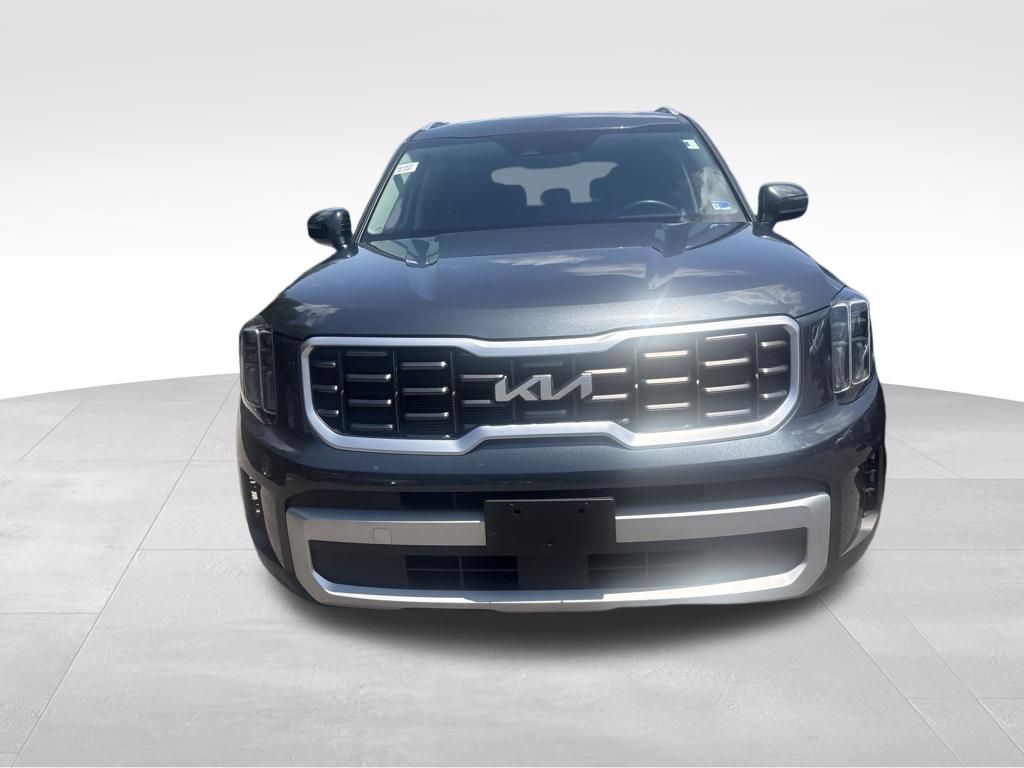 Used 2024 Gray Kia S image 4