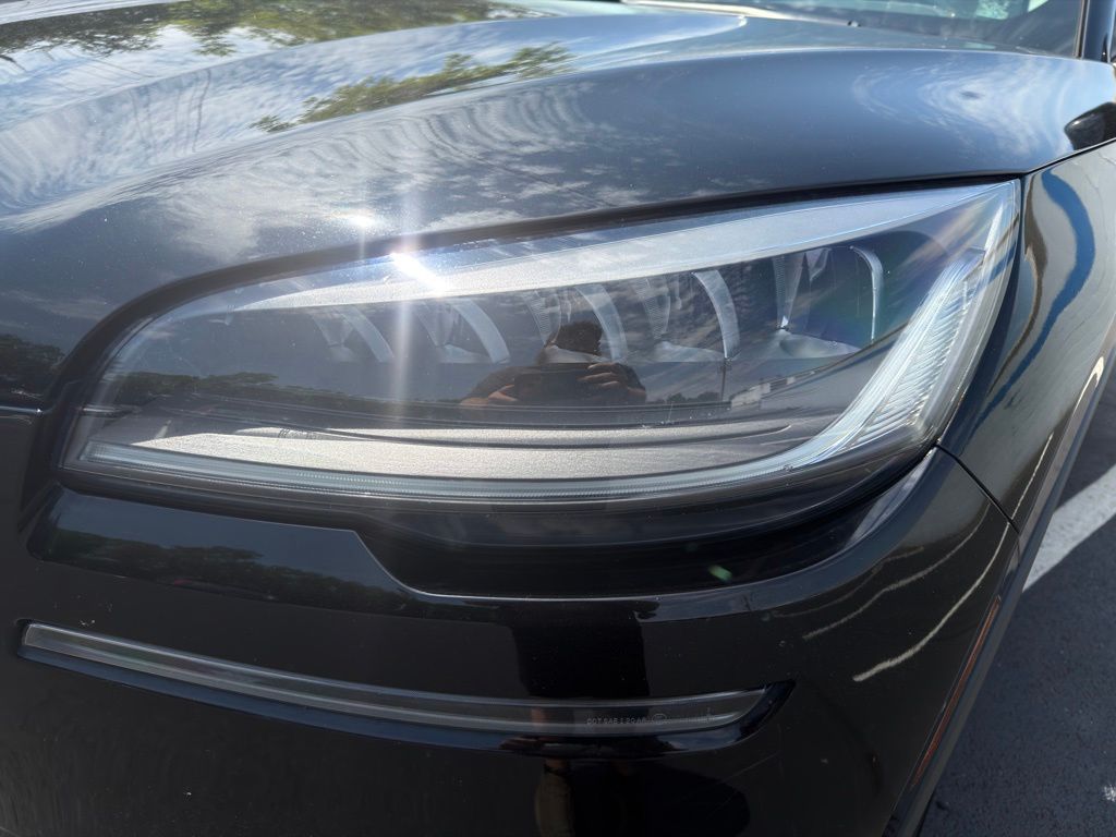 Thumbnail: 2021 Lincoln Aviator - 9