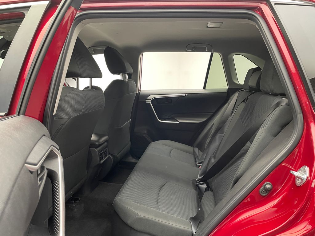 2022 Toyota RAV4 LE 15