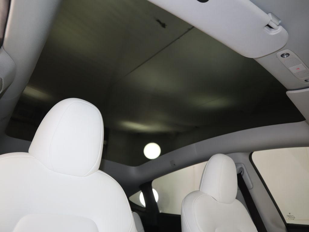 Thumbnail: 2023 Tesla Model Y - 19