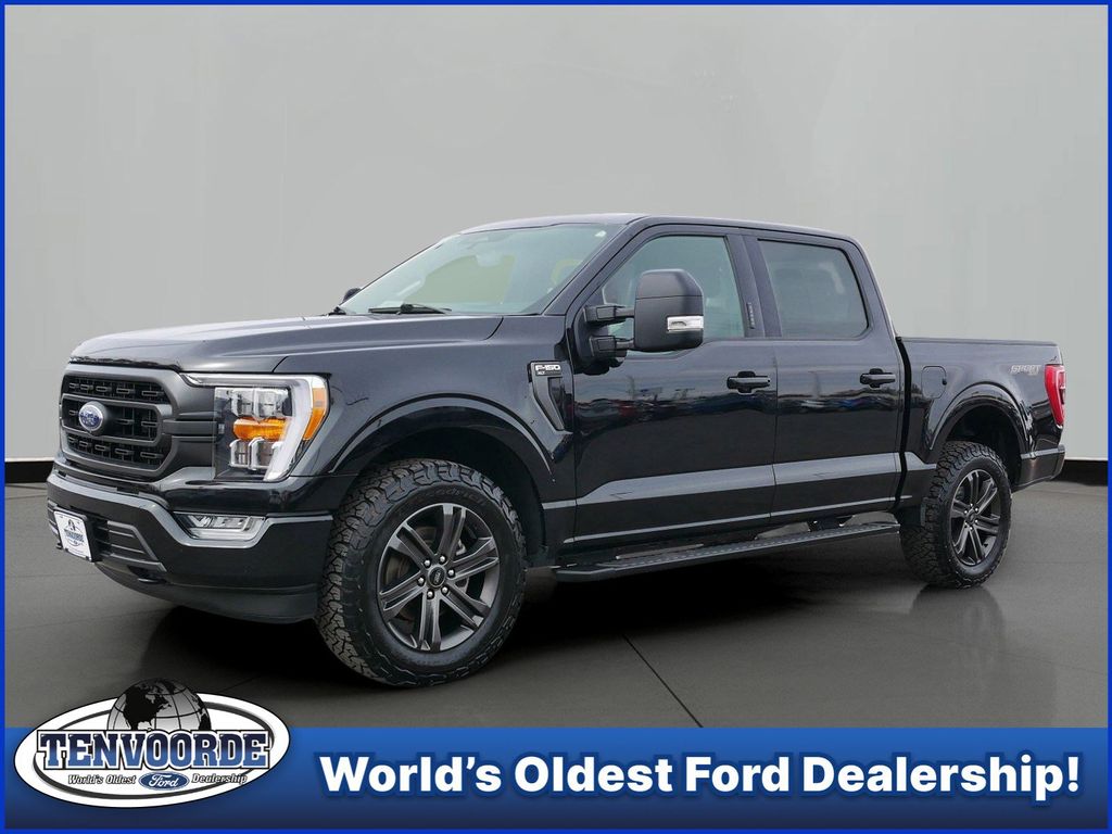 Agate Black Metallic 2022 Ford F-150 XLT SuperCrew 4WD Pickup Truck Four-Wheel Drive Automatic