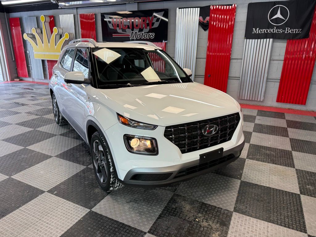 2025 Hyundai Venue SEL FWD