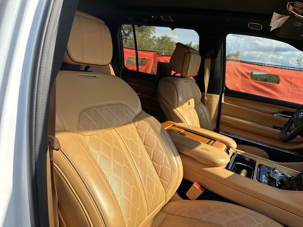Used Car 2022 Jeep Grand Wagoneer  Series Iii For Sale Under $50,000 In Austin, Texas