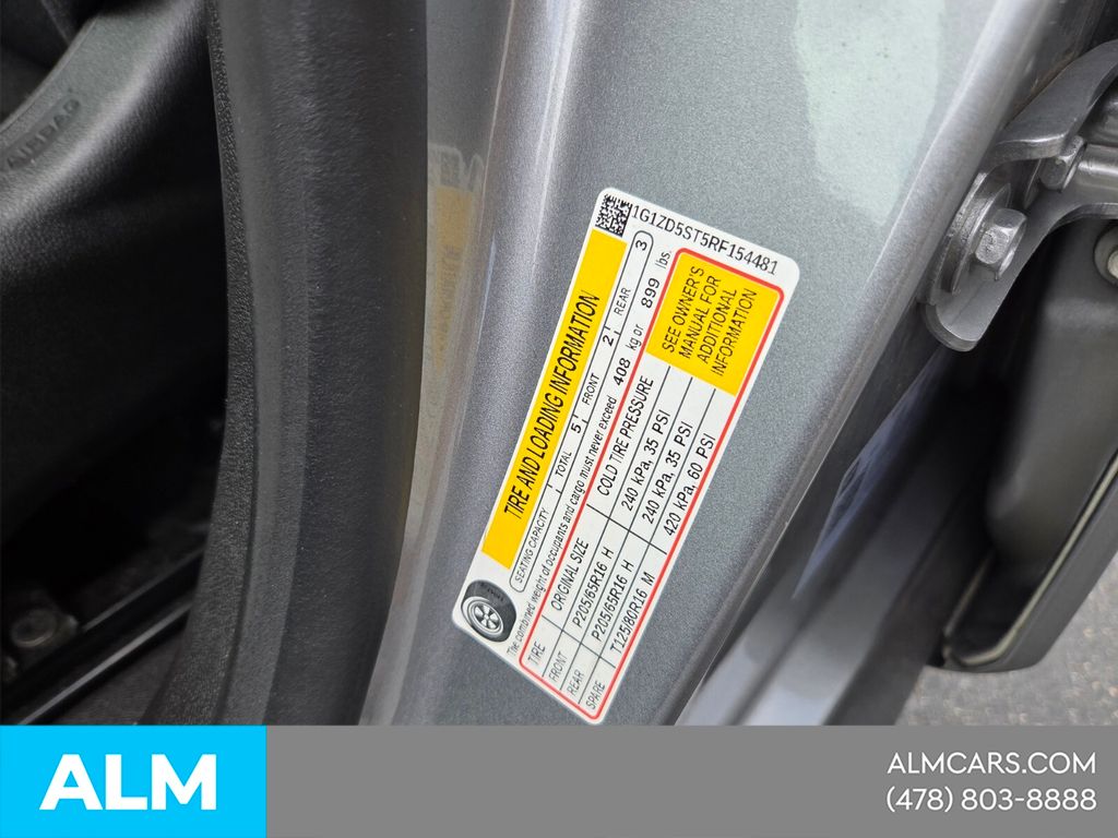 Used 2024 Gray Chevrolet LT image 17