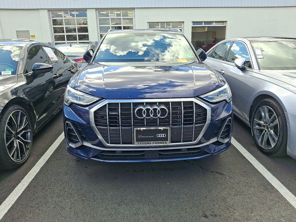 Thumbnail: 2023 Audi Q3 - 2