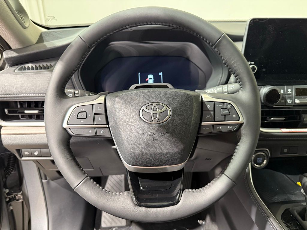 Thumbnail: 2026 Toyota Grand Highlander - 25