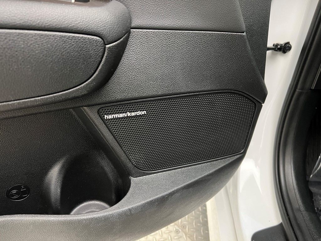 Thumbnail: 2018 Kia Optima - 30