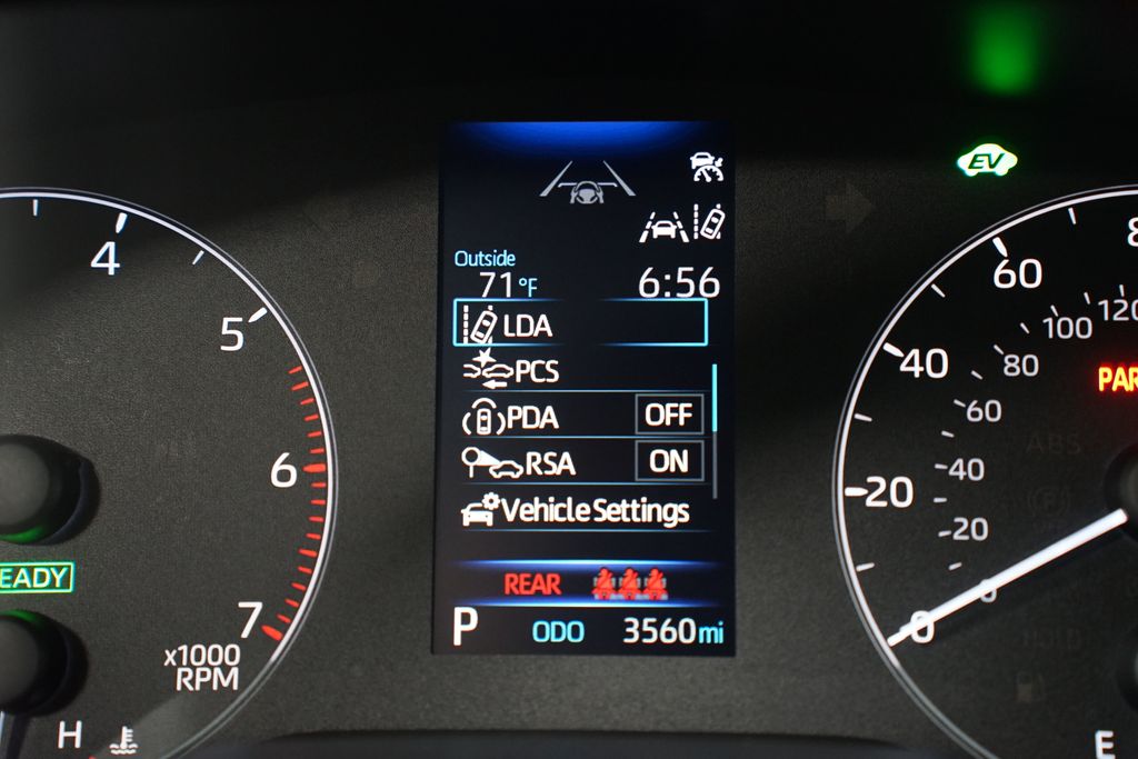 2025 Toyota Corolla SE 16