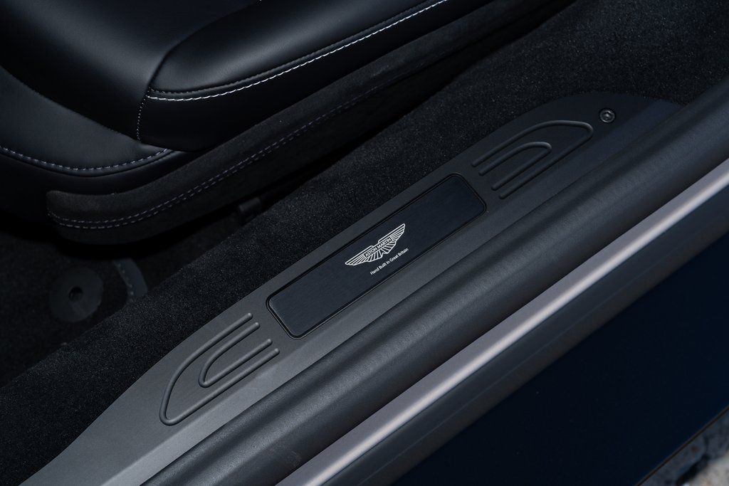 2026 Aston Martin Vantage Base - Photo 18