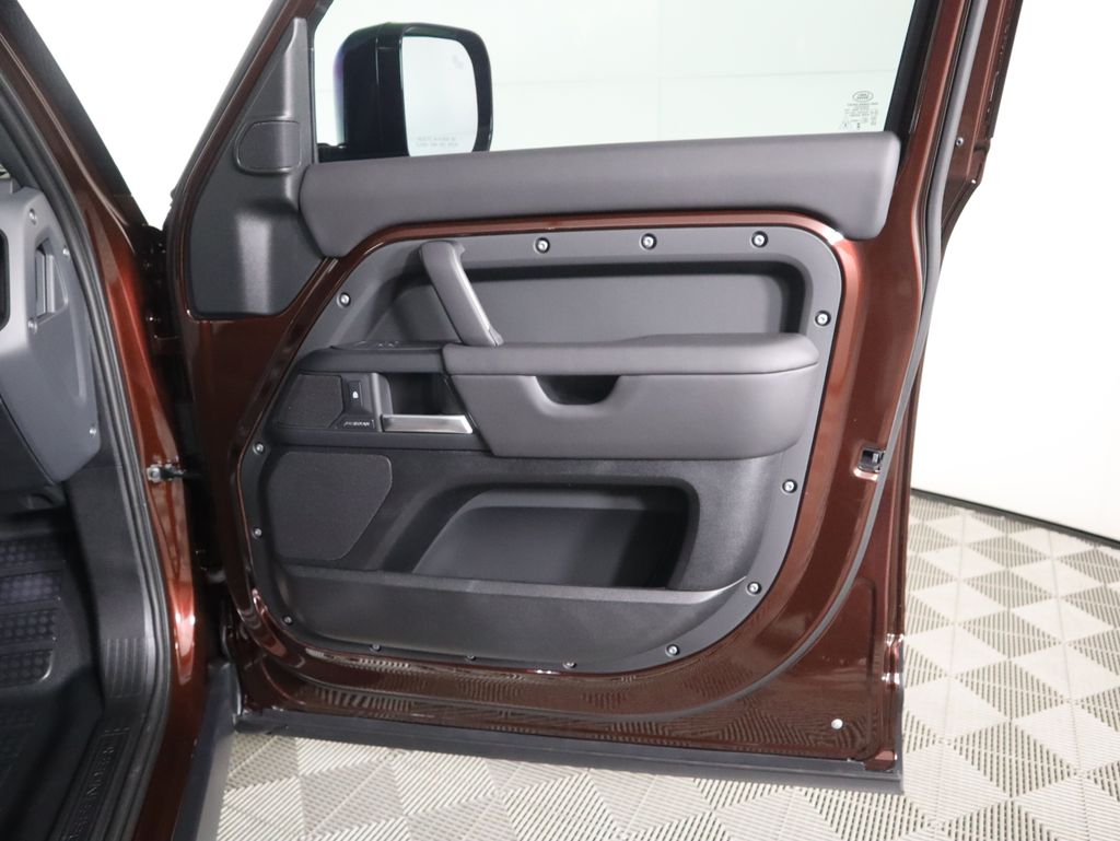 Thumbnail: 2026 Land Rover Defender - 27