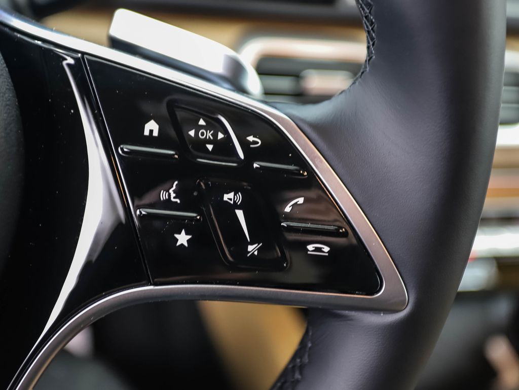 Thumbnail: 2026 Mercedes-Benz GLE - 13