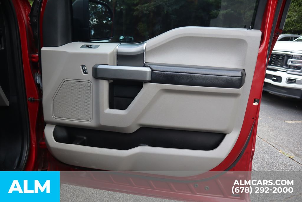 2016 Ford F-150 XLT photo 22