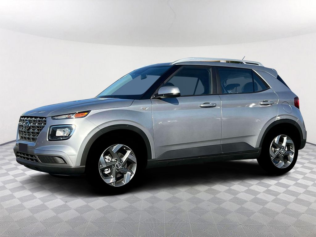2025 Hyundai Venue SEL - 3