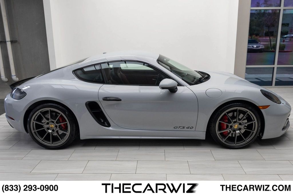 2023 Porsche 718 Cayman