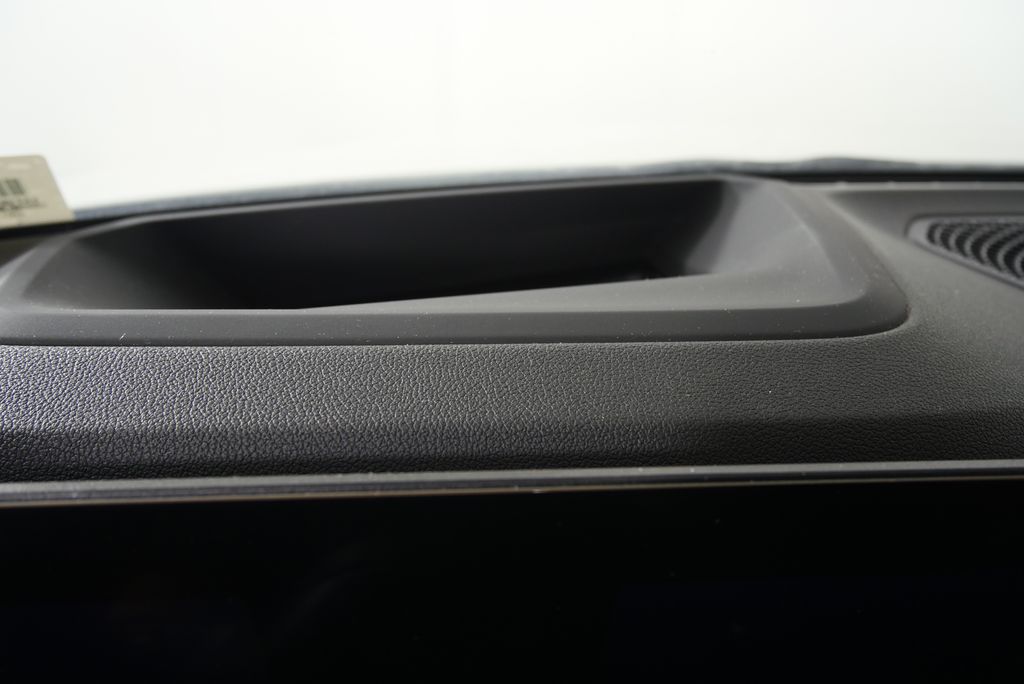 Thumbnail: 2024 BMW 3 Series - 22