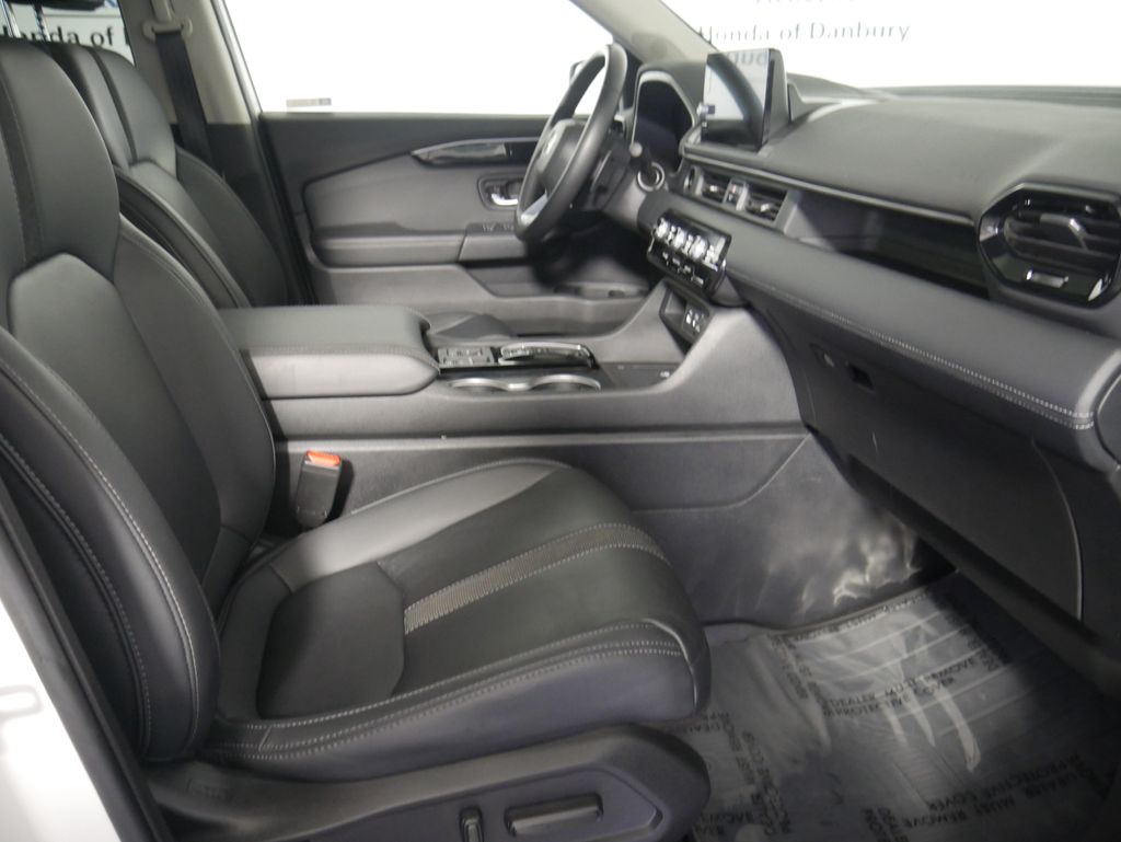 Thumbnail: 2023 Honda Pilot - 6