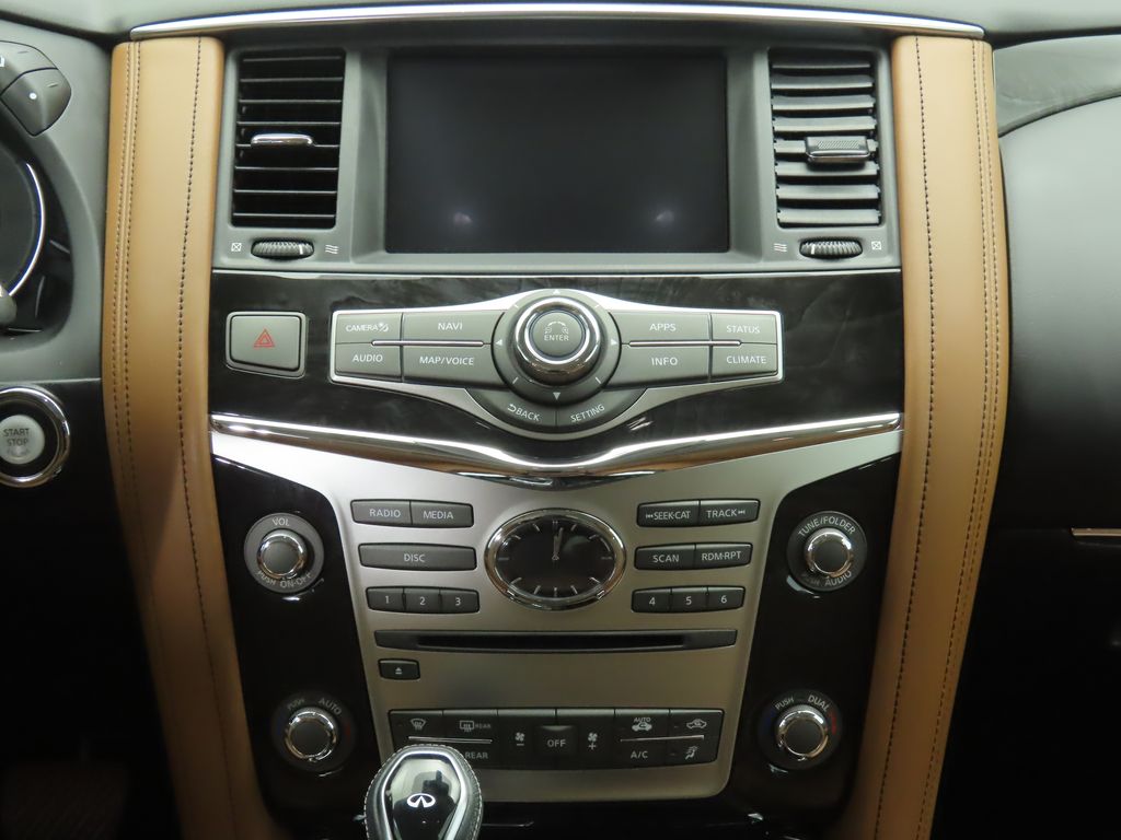 2019 INFINITI QX80 Luxe 14