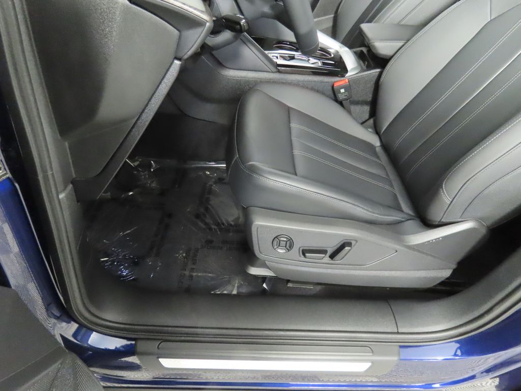 Thumbnail: 2025 Audi Q5 - 32