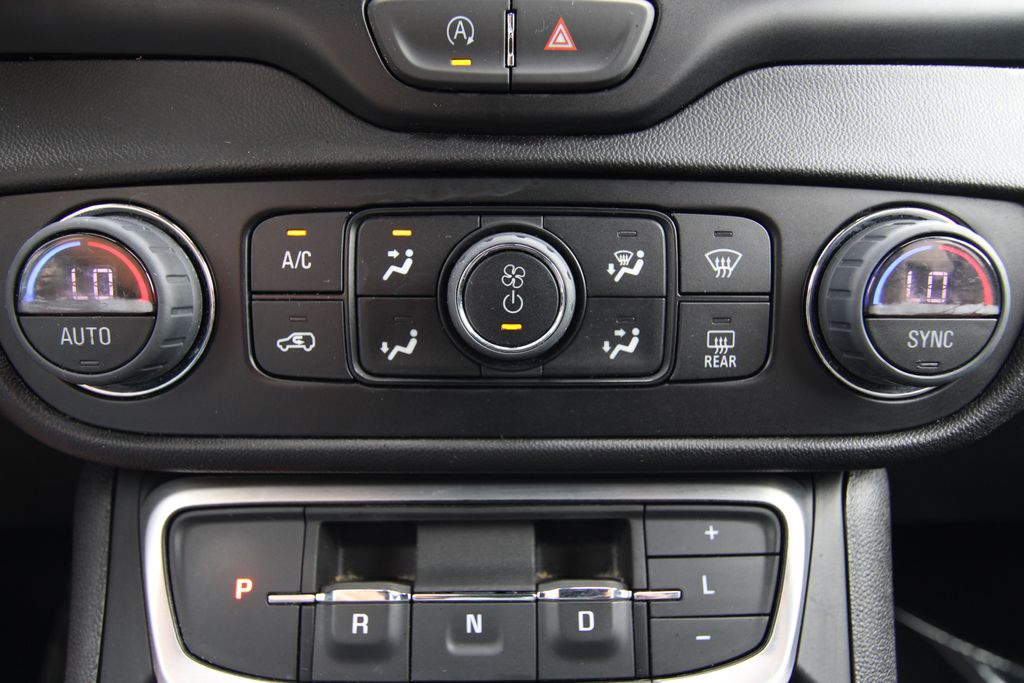 Used 2024 GMC Terrain SUV