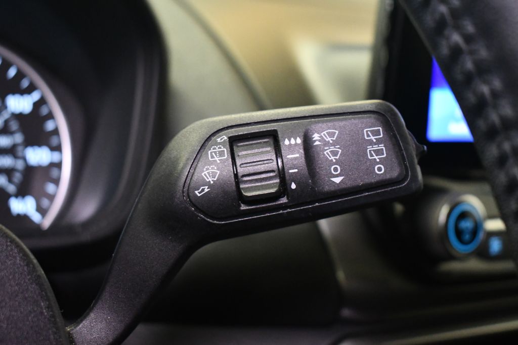 Thumbnail: 2020 Ford EcoSport - 25