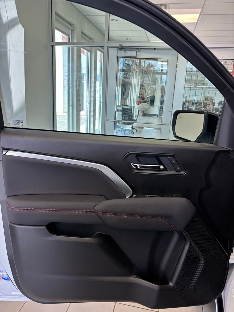 2026 Chevrolet Colorado Z71 - Photo 7