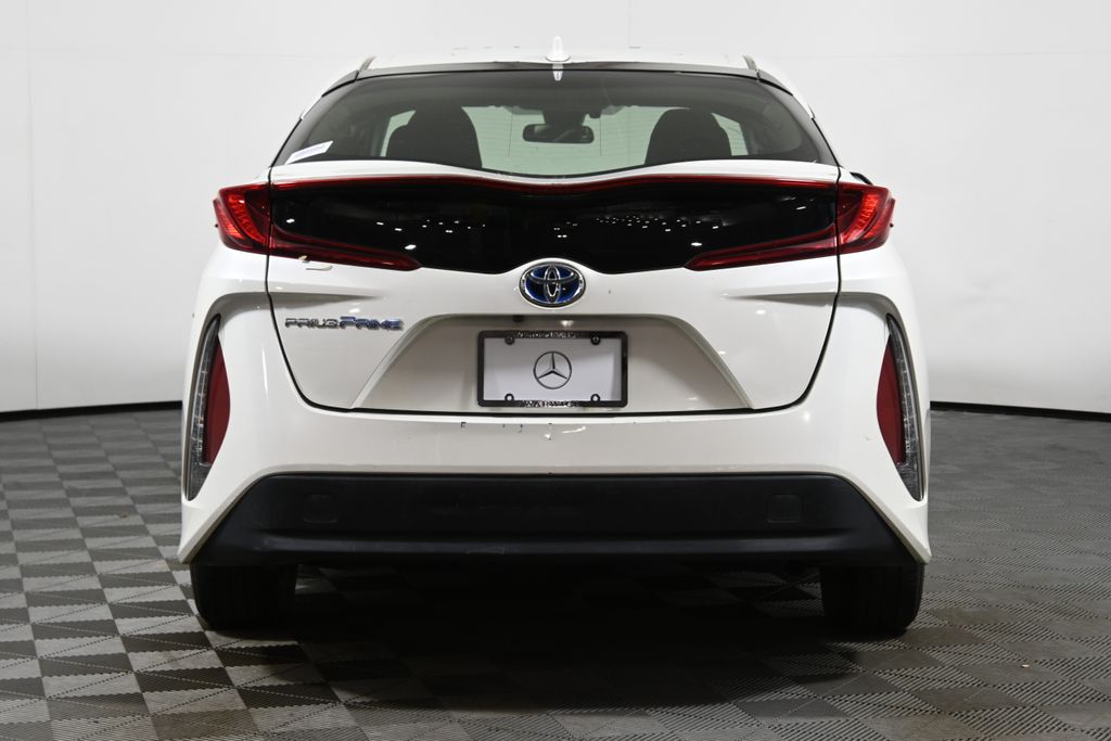 Thumbnail: 2018 Toyota Prius Prime - 9