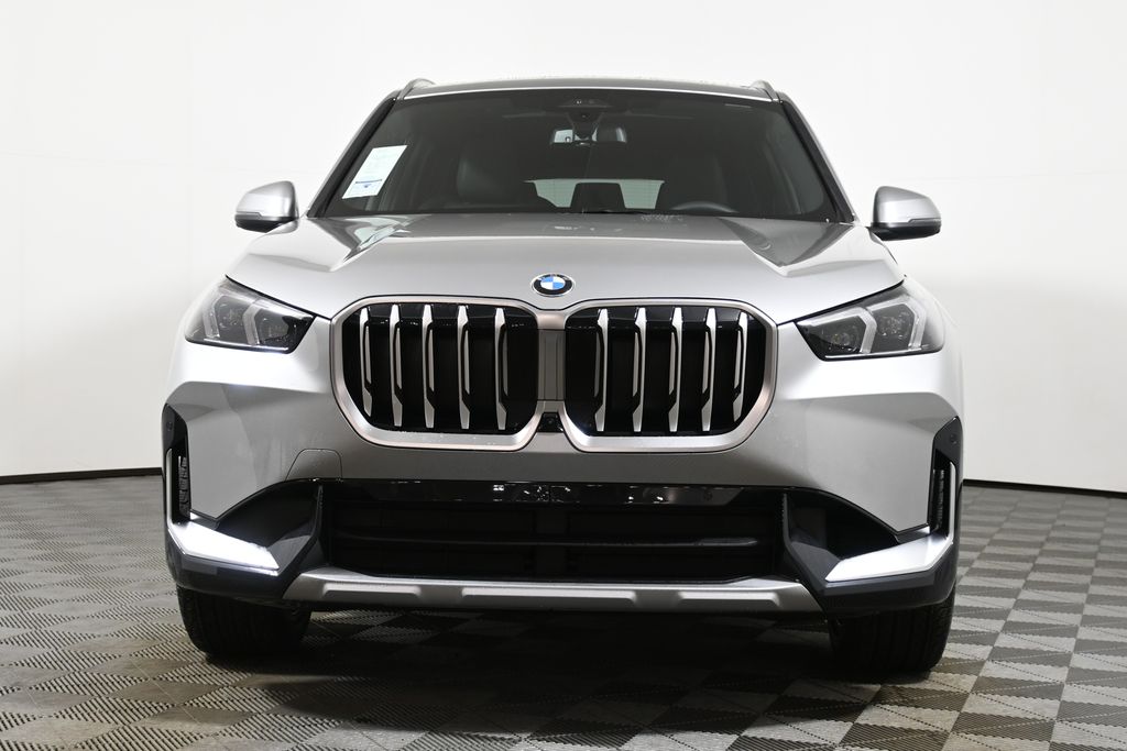 Thumbnail: 2026 BMW X1 - 10