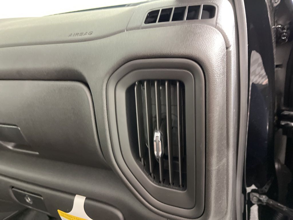 Thumbnail: 2025 Chevrolet Silverado 2500 - 11