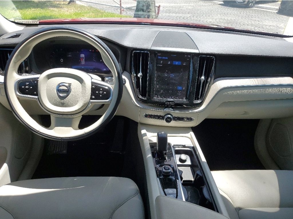 2023 Volvo XC60 Plus - Photo 9