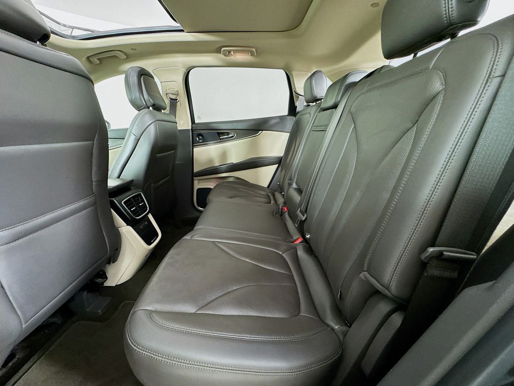 Used Car 2020 Lincoln Nautilus  Reserve For Sale Under $25,000 In Austin, Texas