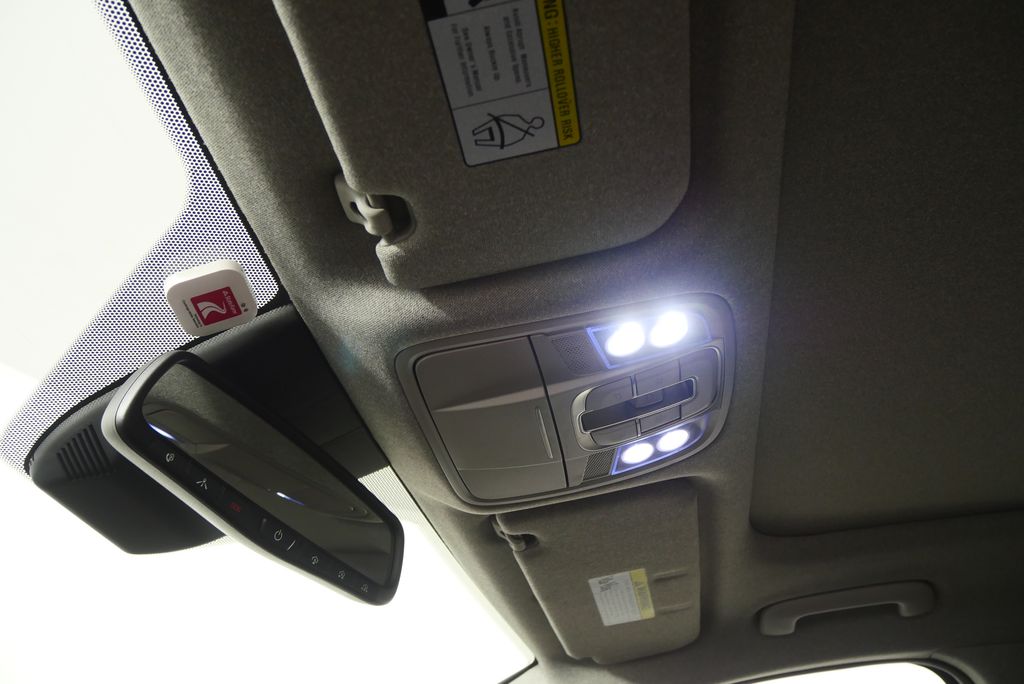 Thumbnail: 2019 Hyundai Santa Fe - 19