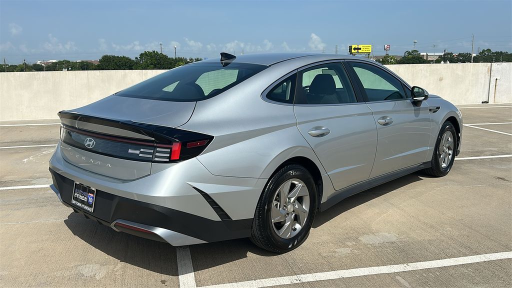 2026 Hyundai Sonata SE - 11