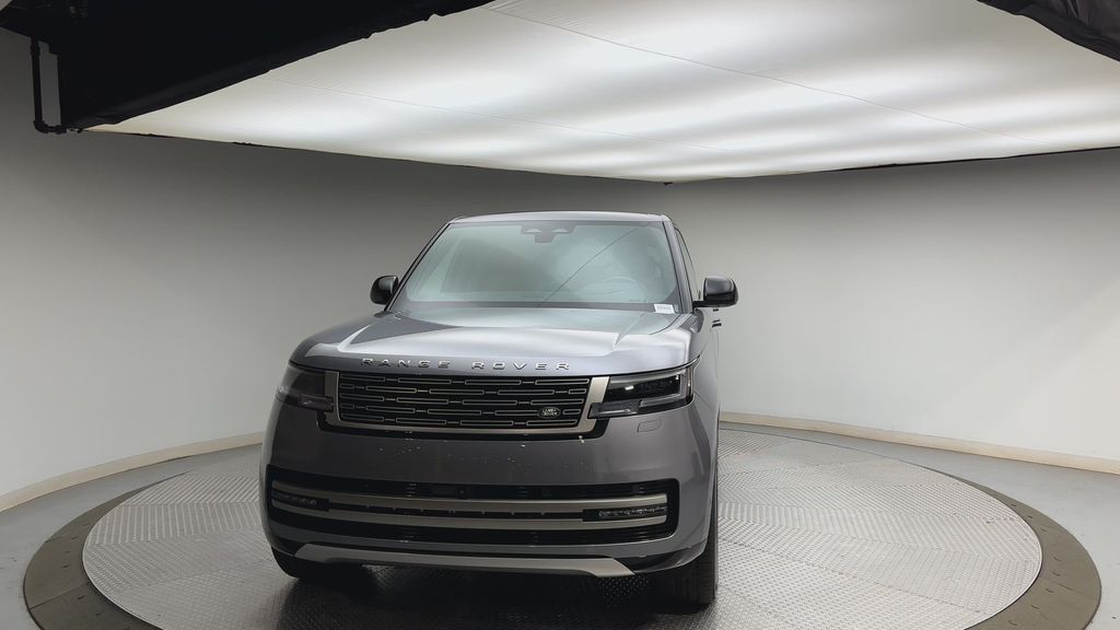 Thumbnail: 2026 Land Rover Range Rover - 7