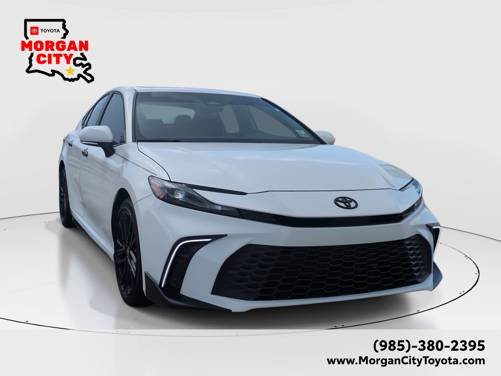 Ice Cap 2025 Toyota Camry Sedan Front-Wheel Drive Continuously Variable Transmission