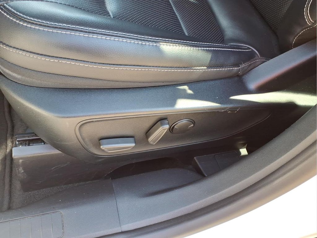 Used 2020 White Ford SEL image 18