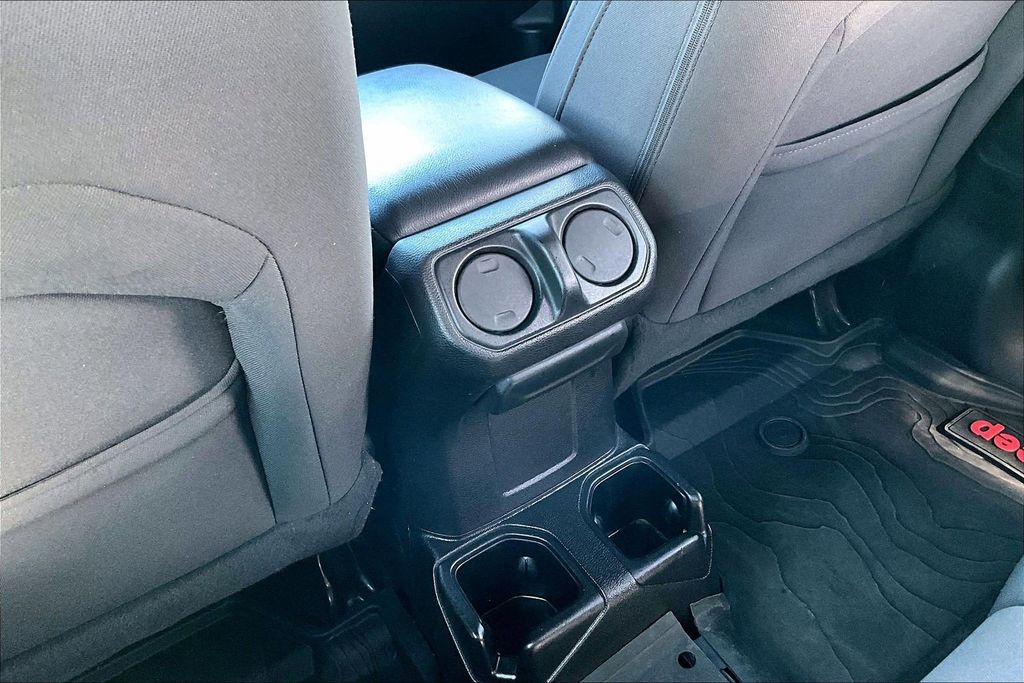 Used 2020 Teal Jeep Unlimited Sport image 25