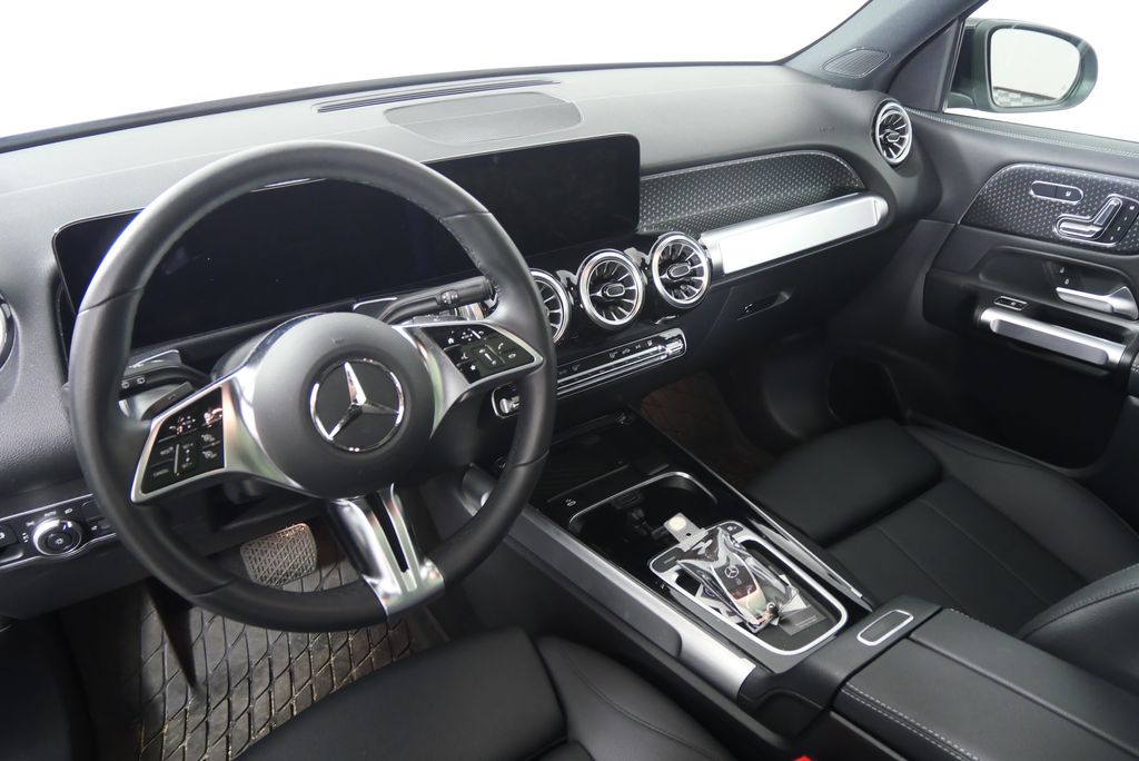 Thumbnail: 2024 Mercedes-Benz EQB - 13